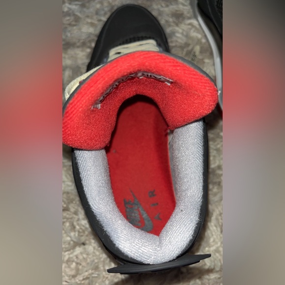 Jordan 4 Bred - Picture 6 of 7